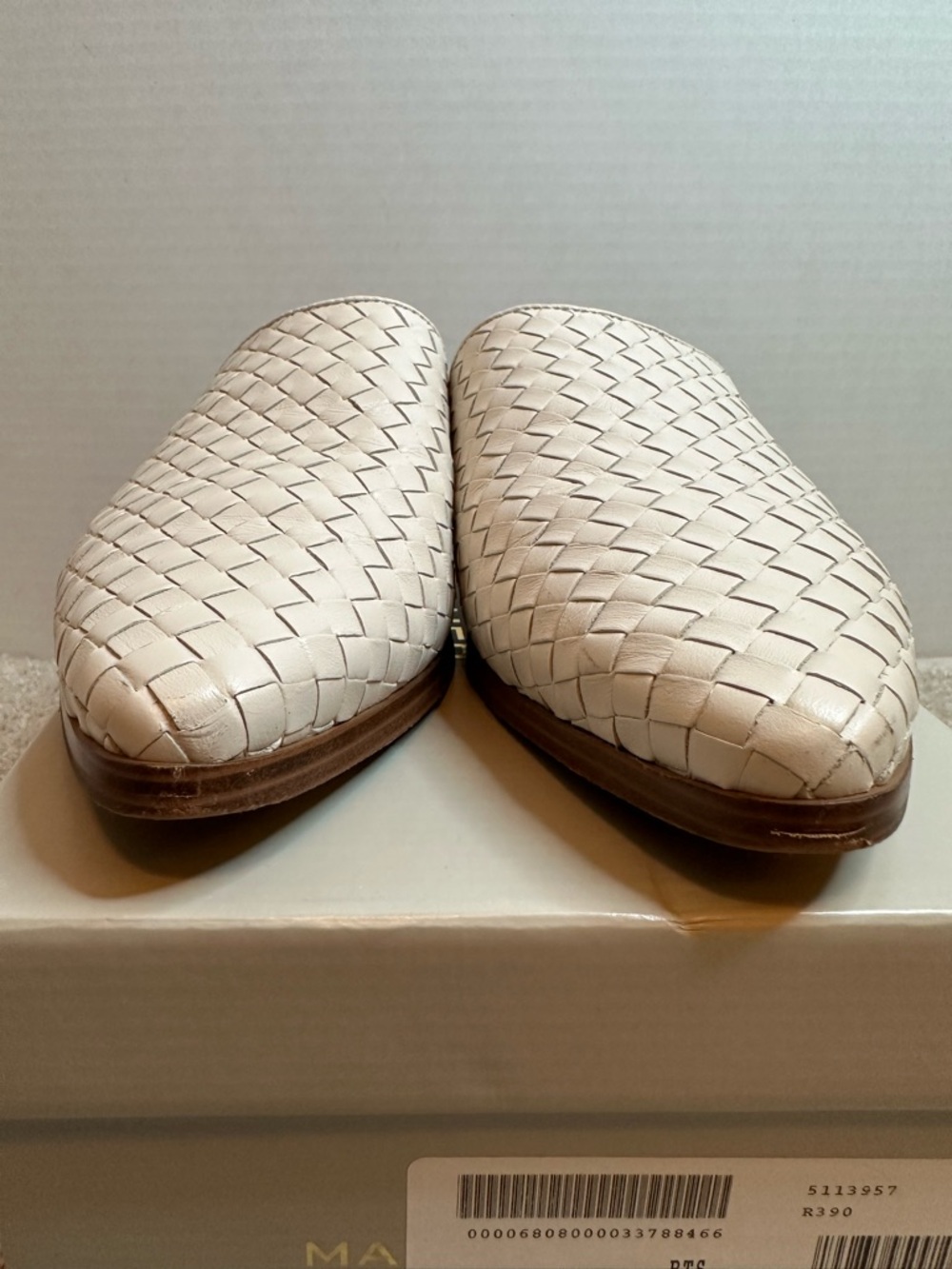 Marc Fisher Cream Woven Leather Slip-On Mules, size 8.5, pre loved - Picture 4 of 8